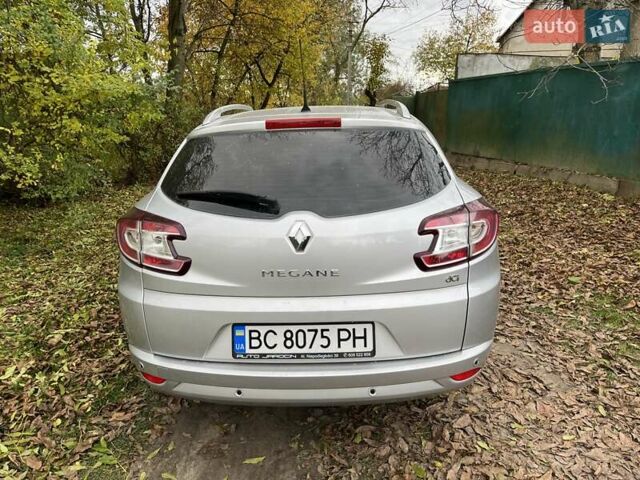 Сірий Рено Меган, об'ємом двигуна 1.6 л та пробігом 198 тис. км за 8500 $, фото 2 на Automoto.ua