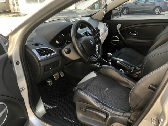 Сірий Рено Меган, об'ємом двигуна 1.5 л та пробігом 307 тис. км за 8700 $, фото 11 на Automoto.ua