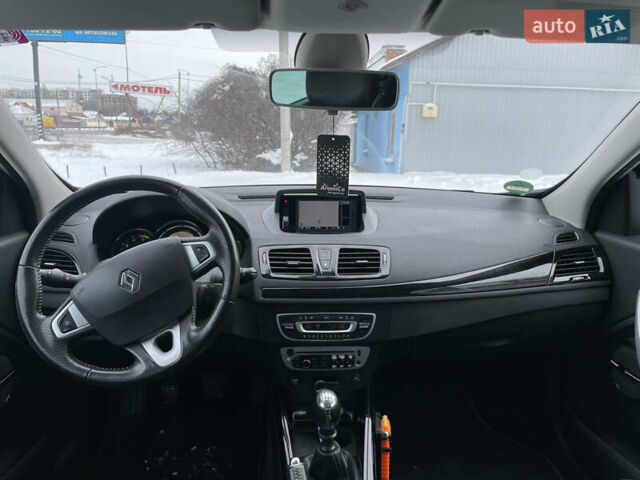 Сірий Рено Меган, об'ємом двигуна 1.46 л та пробігом 281 тис. км за 7990 $, фото 25 на Automoto.ua