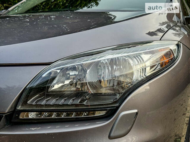 Серый Рено Меган, объемом двигателя 1.5 л и пробегом 190 тыс. км за 8450 $, фото 41 на Automoto.ua