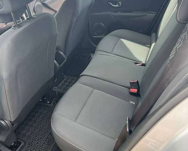 Серый Рено Меган, объемом двигателя 1.5 л и пробегом 266 тыс. км за 7600 $, фото 15 на Automoto.ua