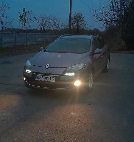 Сірий Рено Меган, об'ємом двигуна 1.2 л та пробігом 199 тис. км за 6499 $, фото 8 на Automoto.ua