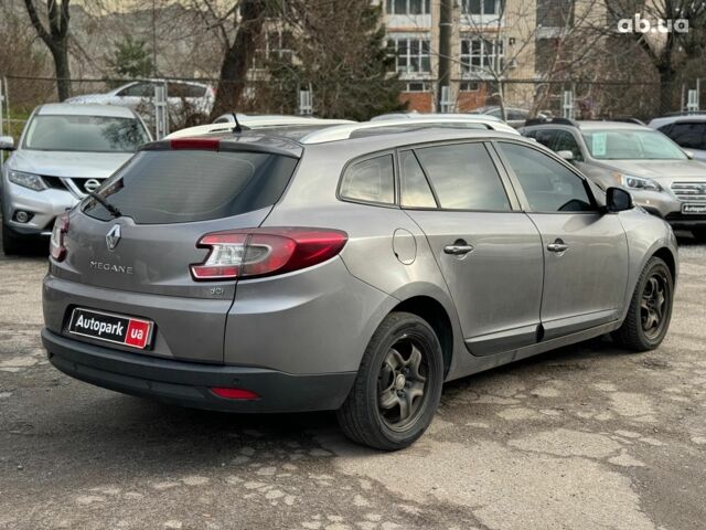 Серый Рено Меган, объемом двигателя 1.5 л и пробегом 380 тыс. км за 6940 $, фото 5 на Automoto.ua