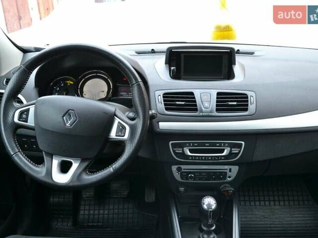 Сірий Рено Меган, об'ємом двигуна 1.5 л та пробігом 220 тис. км за 8450 $, фото 16 на Automoto.ua