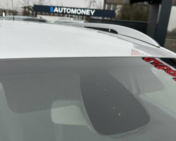 Серый Рено Меган, объемом двигателя 1.46 л и пробегом 289 тыс. км за 7999 $, фото 33 на Automoto.ua