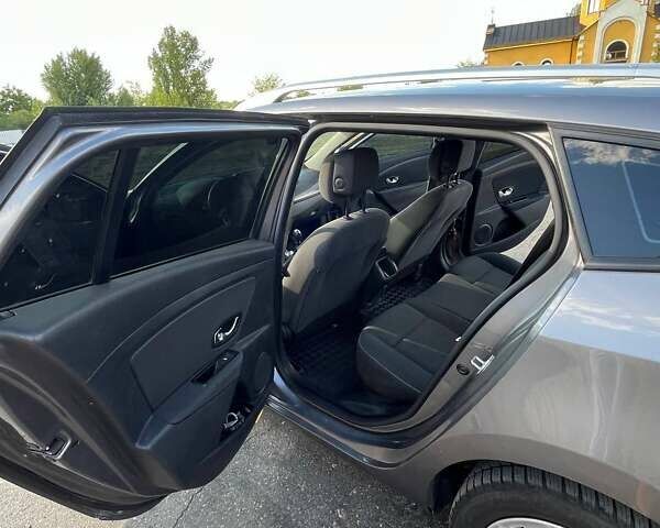 Сірий Рено Меган, об'ємом двигуна 1.46 л та пробігом 257 тис. км за 7300 $, фото 15 на Automoto.ua