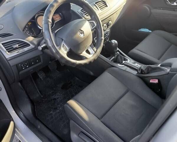 Сірий Рено Меган, об'ємом двигуна 1.46 л та пробігом 267 тис. км за 6800 $, фото 10 на Automoto.ua