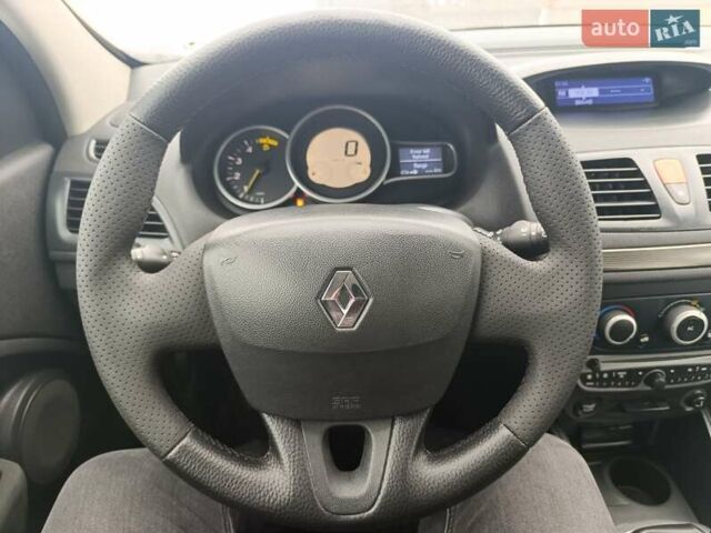 Серый Рено Меган, объемом двигателя 1.46 л и пробегом 326 тыс. км за 6199 $, фото 19 на Automoto.ua