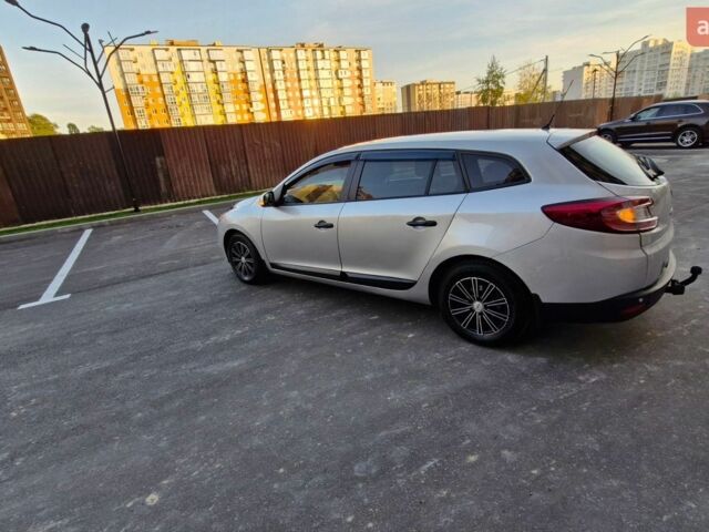 Сірий Рено Меган, об'ємом двигуна 1.5 л та пробігом 243 тис. км за 7200 $, фото 3 на Automoto.ua