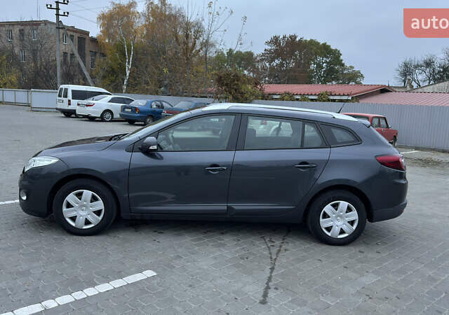 Серый Рено Меган, объемом двигателя 1.46 л и пробегом 183 тыс. км за 8100 $, фото 4 на Automoto.ua