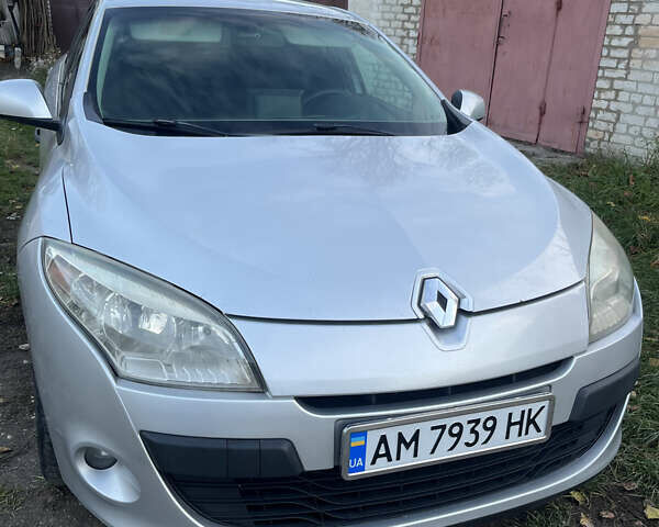 Серый Рено Меган, объемом двигателя 1.46 л и пробегом 272 тыс. км за 6500 $, фото 6 на Automoto.ua