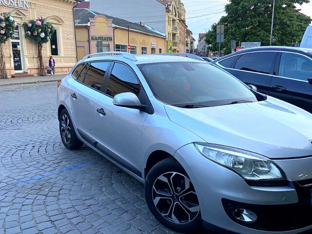 Серый Рено Меган, объемом двигателя 1.5 л и пробегом 170 тыс. км за 7200 $, фото 10 на Automoto.ua
