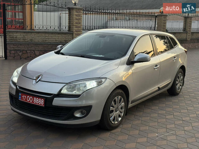 Серый Рено Меган, объемом двигателя 1.5 л и пробегом 225 тыс. км за 6999 $, фото 2 на Automoto.ua