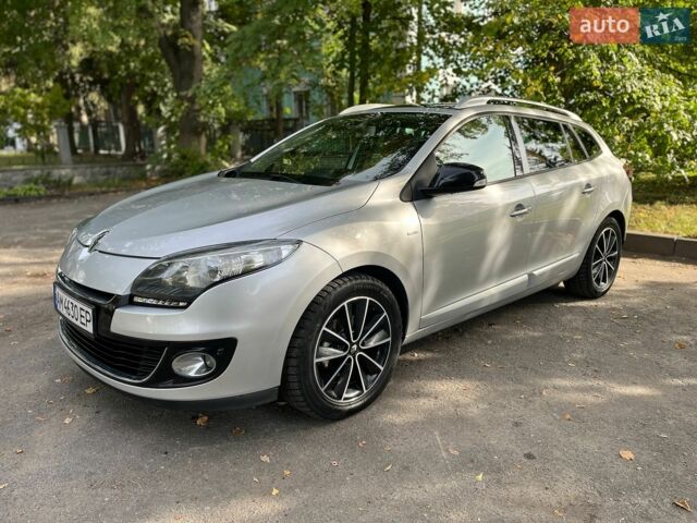 Сірий Рено Меган, об'ємом двигуна 1.46 л та пробігом 275 тис. км за 7800 $, фото 4 на Automoto.ua