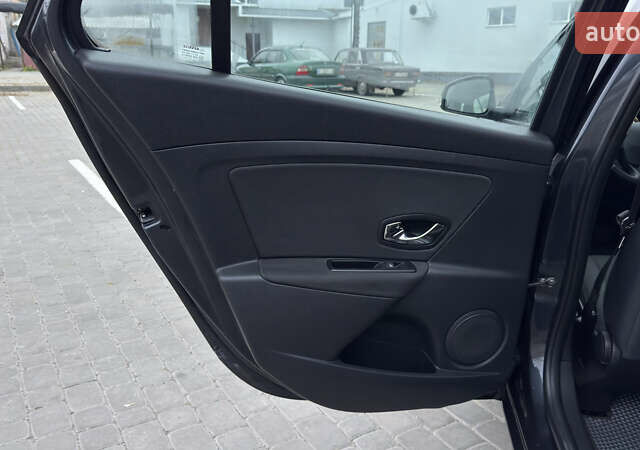 Серый Рено Меган, объемом двигателя 1.46 л и пробегом 183 тыс. км за 8100 $, фото 78 на Automoto.ua