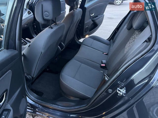 Серый Рено Меган, объемом двигателя 1.5 л и пробегом 230 тыс. км за 8200 $, фото 19 на Automoto.ua