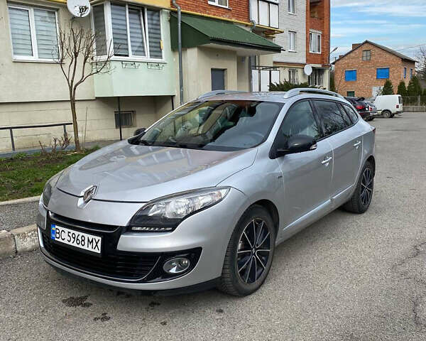 Сірий Рено Меган, об'ємом двигуна 1.6 л та пробігом 260 тис. км за 8400 $, фото 6 на Automoto.ua