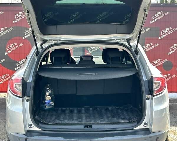 Серый Рено Меган, объемом двигателя 1.46 л и пробегом 244 тыс. км за 7600 $, фото 10 на Automoto.ua