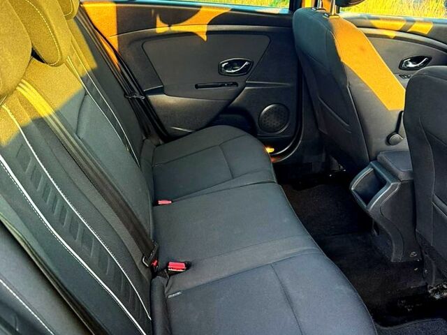 Серый Рено Меган, объемом двигателя 1.5 л и пробегом 164 тыс. км за 7500 $, фото 7 на Automoto.ua