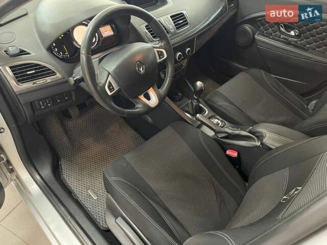 Серый Рено Меган, объемом двигателя 1.46 л и пробегом 303 тыс. км за 7490 $, фото 19 на Automoto.ua