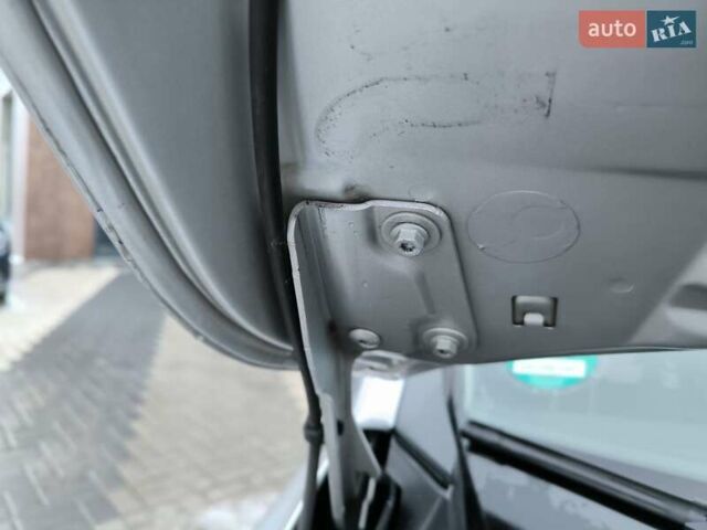 Сірий Рено Меган, об'ємом двигуна 1.46 л та пробігом 185 тис. км за 8200 $, фото 35 на Automoto.ua