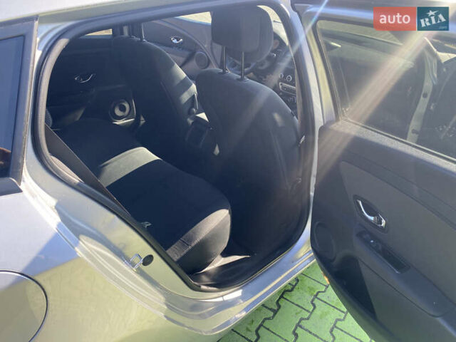 Серый Рено Меган, объемом двигателя 1.5 л и пробегом 249 тыс. км за 6500 $, фото 19 на Automoto.ua