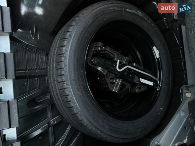 Серый Рено Меган, объемом двигателя 1.5 л и пробегом 277 тыс. км за 8500 $, фото 37 на Automoto.ua