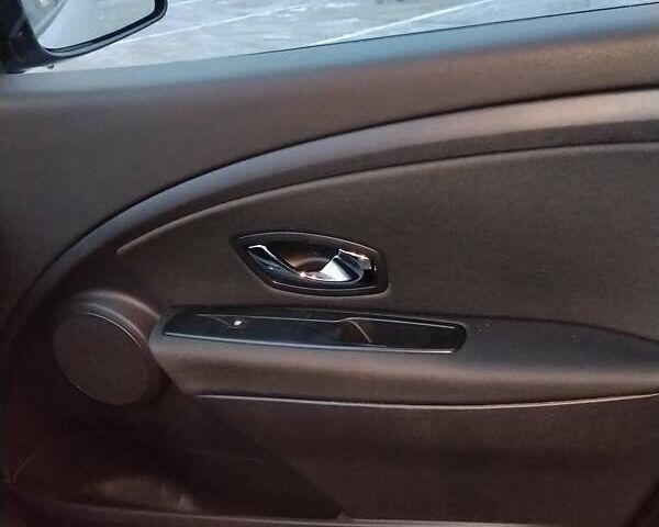 Серый Рено Меган, объемом двигателя 1.46 л и пробегом 243 тыс. км за 7200 $, фото 17 на Automoto.ua