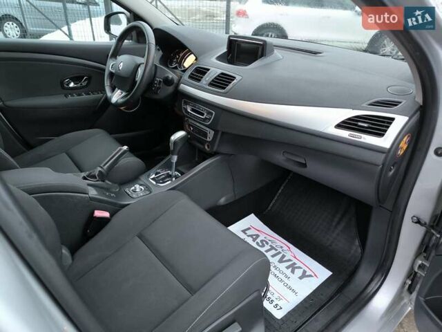 Сірий Рено Меган, об'ємом двигуна 1.46 л та пробігом 185 тис. км за 8200 $, фото 28 на Automoto.ua