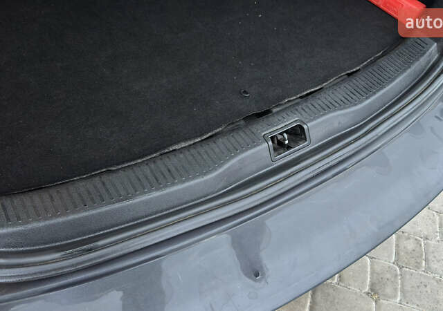 Серый Рено Меган, объемом двигателя 1.46 л и пробегом 183 тыс. км за 8450 $, фото 108 на Automoto.ua