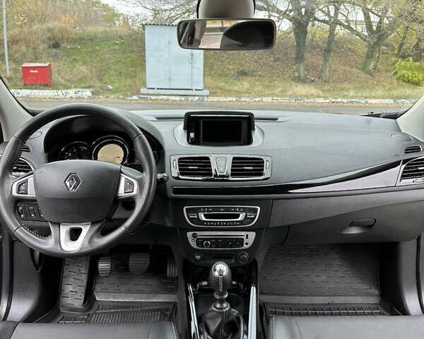 Сірий Рено Меган, об'ємом двигуна 1.46 л та пробігом 319 тис. км за 9200 $, фото 10 на Automoto.ua