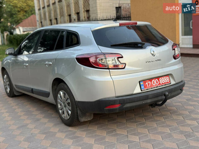 Серый Рено Меган, объемом двигателя 1.5 л и пробегом 225 тыс. км за 6999 $, фото 40 на Automoto.ua