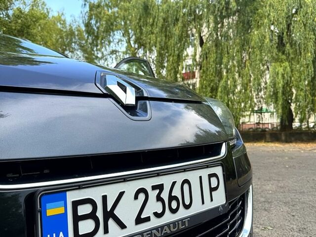 Сірий Рено Меган, об'ємом двигуна 1.5 л та пробігом 236 тис. км за 8000 $, фото 5 на Automoto.ua