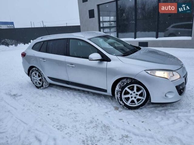 Сірий Рено Меган, об'ємом двигуна 1.46 л та пробігом 271 тис. км за 7800 $, фото 1 на Automoto.ua