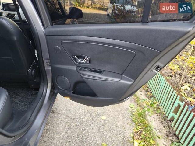 Серый Рено Меган, объемом двигателя 1.5 л и пробегом 201 тыс. км за 8200 $, фото 22 на Automoto.ua