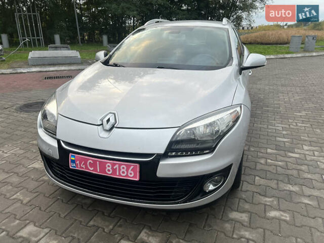 Сірий Рено Меган, об'ємом двигуна 1.5 л та пробігом 300 тис. км за 7400 $, фото 1 на Automoto.ua