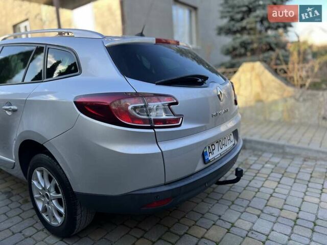 Сірий Рено Меган, об'ємом двигуна 1.6 л та пробігом 266 тис. км за 6300 $, фото 11 на Automoto.ua
