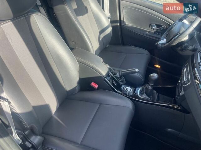 Сірий Рено Меган, об'ємом двигуна 1.5 л та пробігом 263 тис. км за 8700 $, фото 28 на Automoto.ua
