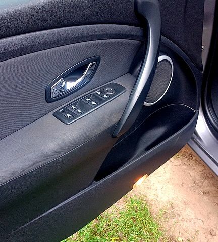 Сірий Рено Меган, об'ємом двигуна 1.5 л та пробігом 240 тис. км за 6500 $, фото 7 на Automoto.ua