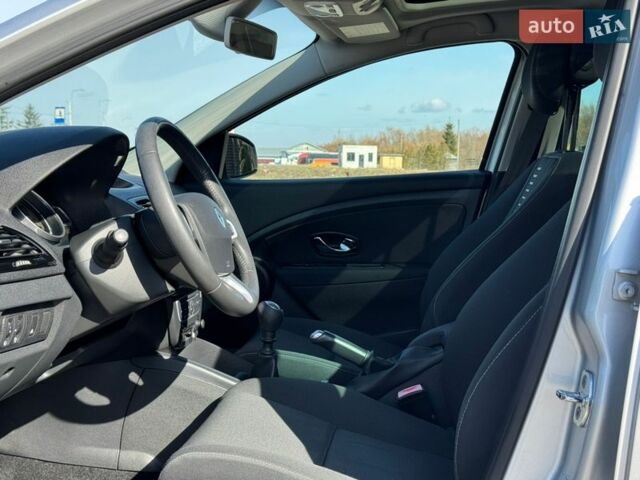 Сірий Рено Меган, об'ємом двигуна 1.4 л та пробігом 171 тис. км за 6999 $, фото 38 на Automoto.ua