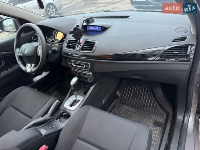 Сірий Рено Меган, об'ємом двигуна 1.46 л та пробігом 235 тис. км за 5999 $, фото 28 на Automoto.ua