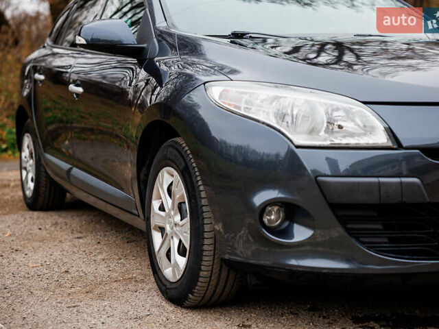 Серый Рено Меган, объемом двигателя 1.46 л и пробегом 189 тыс. км за 7700 $, фото 10 на Automoto.ua