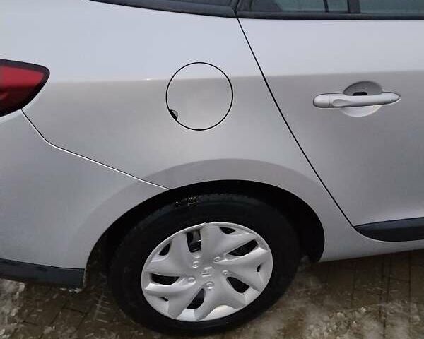 Серый Рено Меган, объемом двигателя 1.46 л и пробегом 233 тыс. км за 7200 $, фото 12 на Automoto.ua