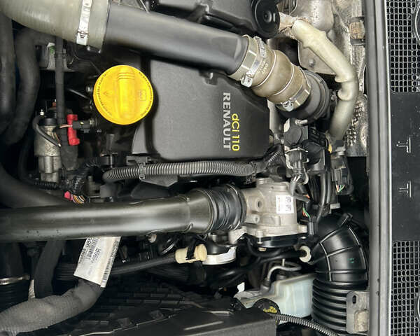 Серый Рено Меган, объемом двигателя 1.46 л и пробегом 270 тыс. км за 8500 $, фото 6 на Automoto.ua