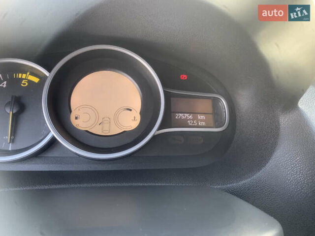 Сірий Рено Меган, об'ємом двигуна 1.5 л та пробігом 275 тис. км за 6350 $, фото 15 на Automoto.ua