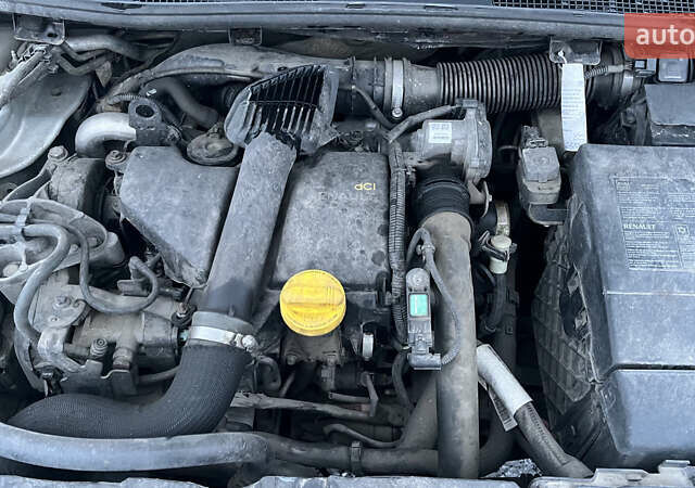 Серый Рено Меган, объемом двигателя 1.46 л и пробегом 272 тыс. км за 6500 $, фото 61 на Automoto.ua