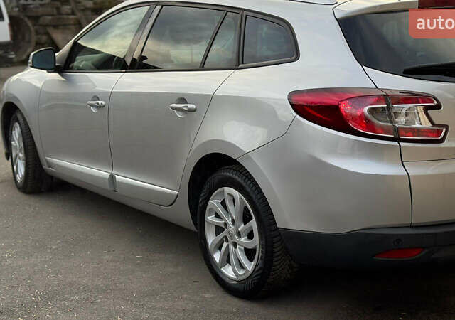 Серый Рено Меган, объемом двигателя 1.5 л и пробегом 215 тыс. км за 7600 $, фото 14 на Automoto.ua