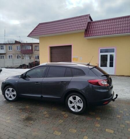 Серый Рено Меган, объемом двигателя 1.5 л и пробегом 228 тыс. км за 7600 $, фото 2 на Automoto.ua