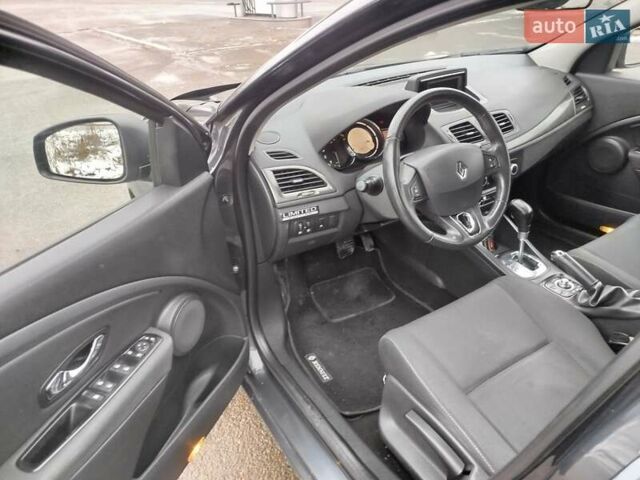 Сірий Рено Меган, об'ємом двигуна 1.46 л та пробігом 232 тис. км за 7700 $, фото 6 на Automoto.ua