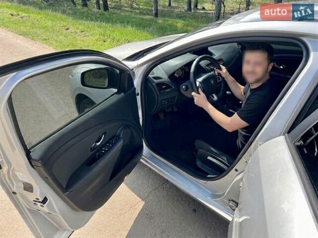Сірий Рено Меган, об'ємом двигуна 1.46 л та пробігом 310 тис. км за 6700 $, фото 33 на Automoto.ua
